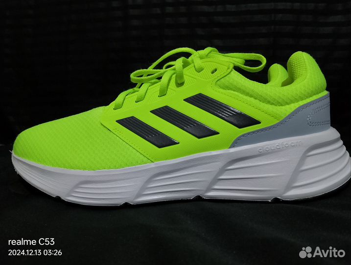 Кроссовки adidas оригинал размер 44,5
