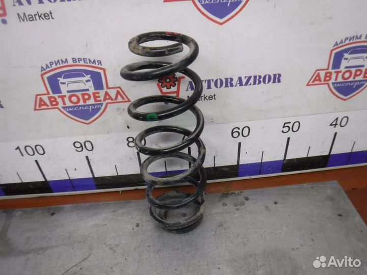 Пружина задняя правая Volkswagen Golf 4 AHF 1999