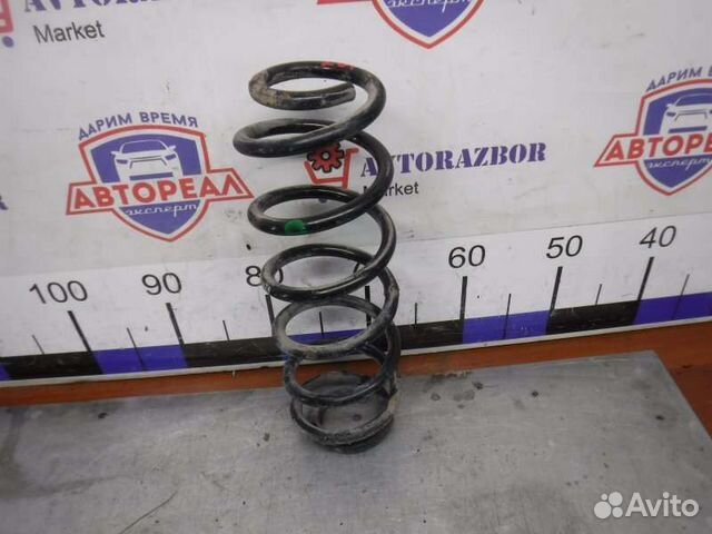 Пружина задняя правая Volkswagen Golf 4 AHF 1999