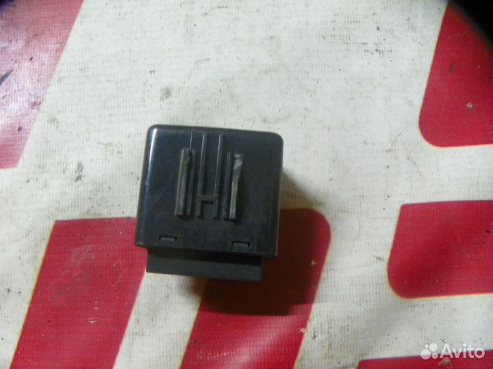 Реле стеклоочистителей Hyundai Tucson