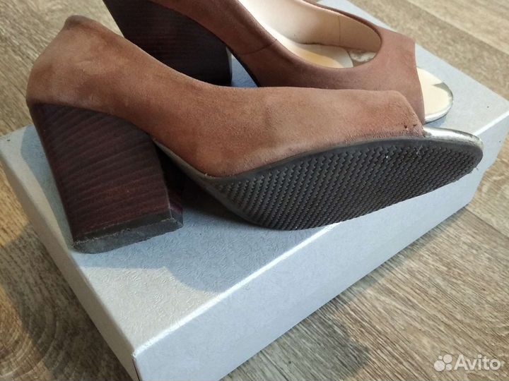 Туфли женские 39. Нубук высокий каблук