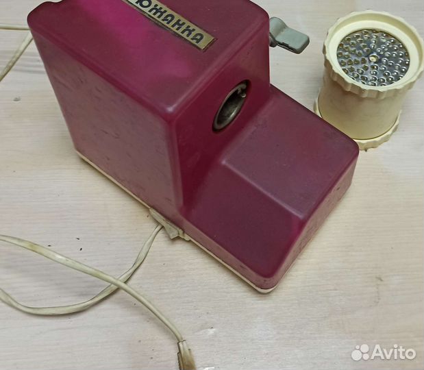 Электромясорубка Южанка 90х