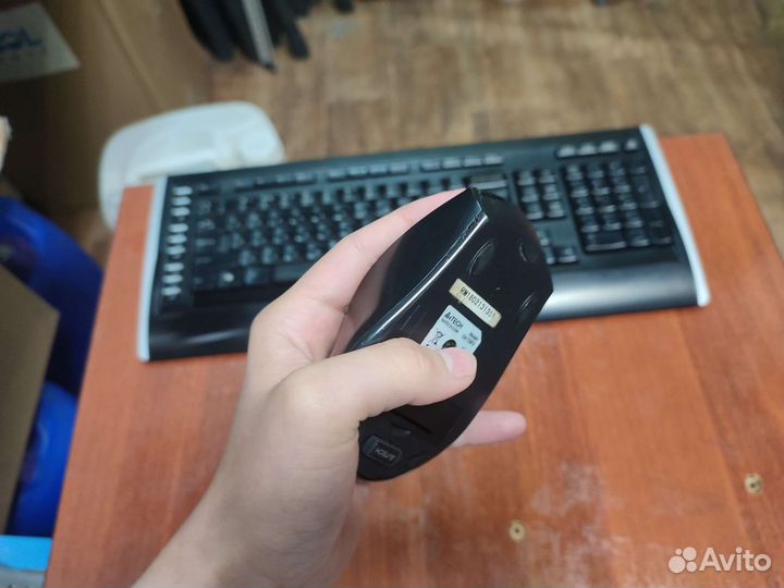 Беспроводная клавиатура и мышь