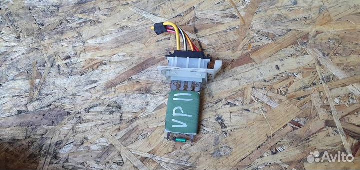 Резистор отопителя Volkswagen Tiguan 2007-2011