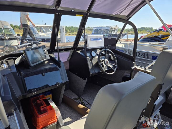 Рыболовецкий катер Windboat