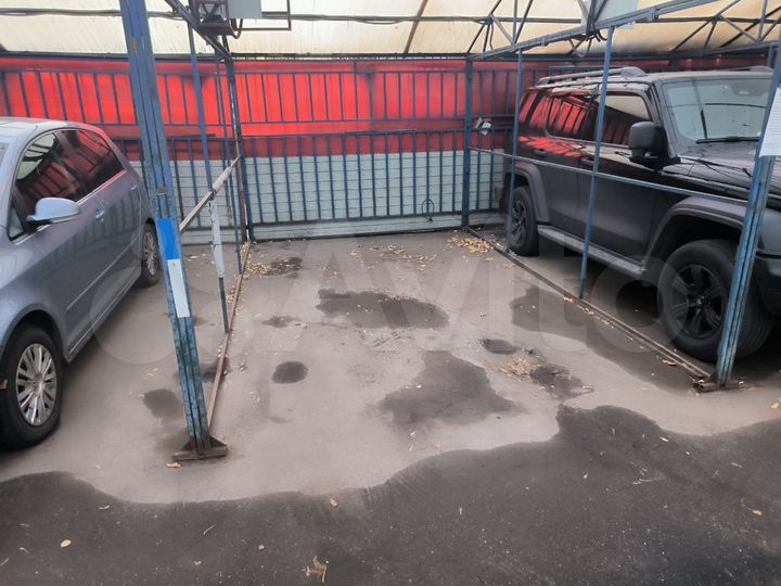 Машиноместо, 10 м²