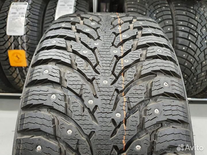 Nokian Tyres Hakkapeliitta 9 SUV 215/70 R16