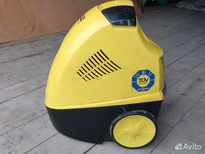 Моющий пылесос karcher DS 5500