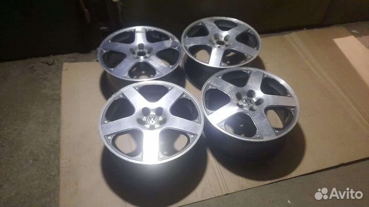 Литые диски Santa Monica R17 VW Golf оригинал
