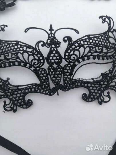 Маска праздничная новая