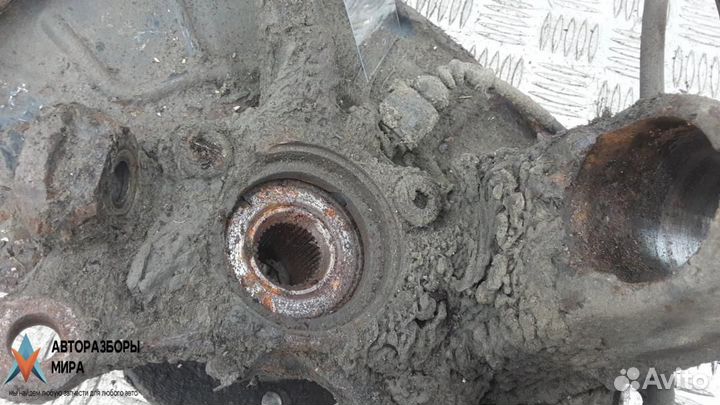 Ступица передняя левая Volkswagen Tiguan 2008