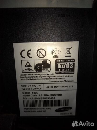 Монитор Samsung