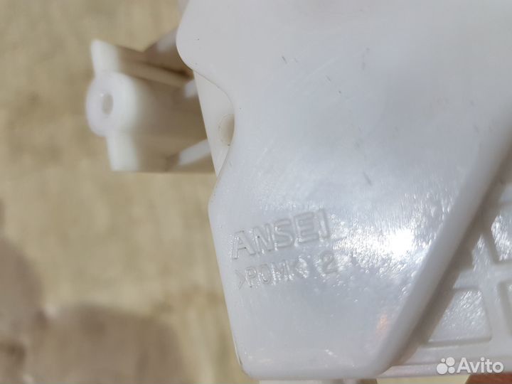 Актуатор багажника mitsubishi outlander 1 2006