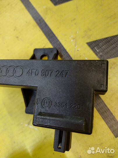 Антенна бесключевого доступа задняя левая Audi A6