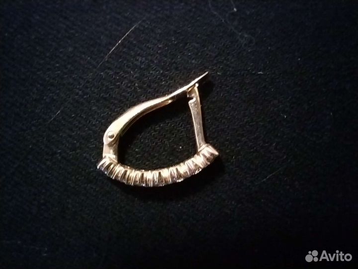 Золотые серьги