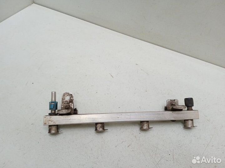 Рейка топливная (рампа) Opel Corsa D 2006-2010