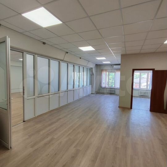 Сдам офисное помещение, 105.6 м²