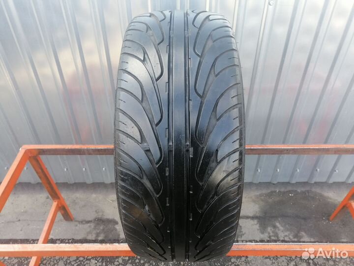 Star Performer TNG UHP 215/35 R18 84V