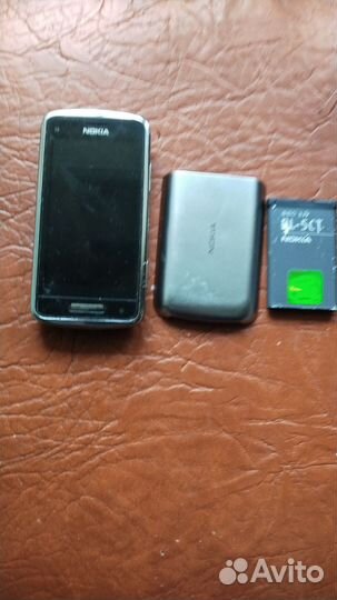 Nokia C6-01