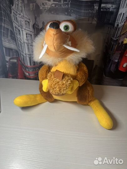 Мягкая игрушка белка