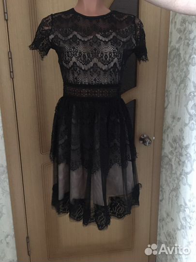 Платье нарядное 40-42