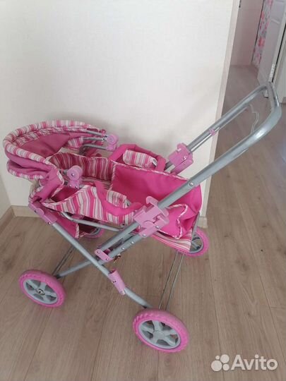 Коляска кукольная
