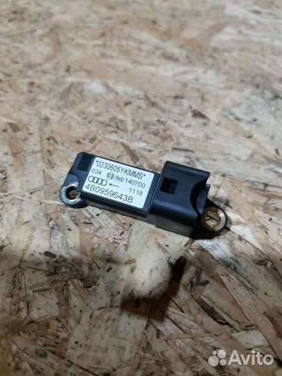 Датчик удара audi a6 с5