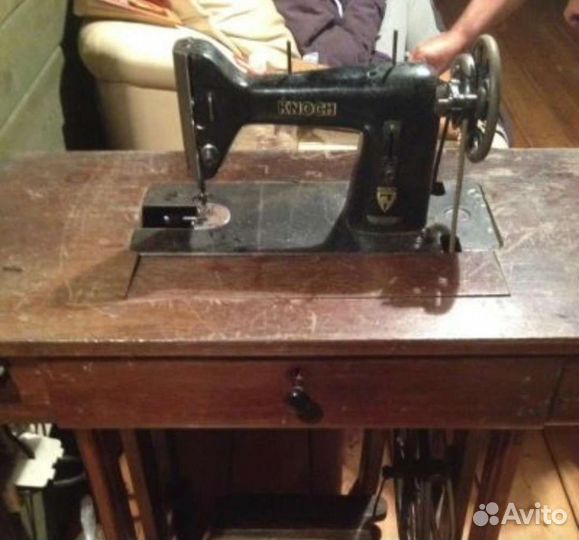 Швейная машина Adolf Knoch