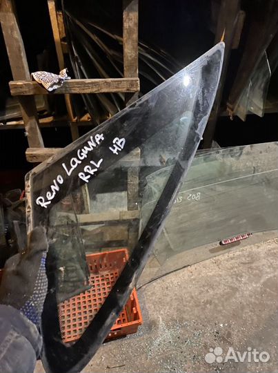 Форточка задняя левая renault laguna хэтчбек