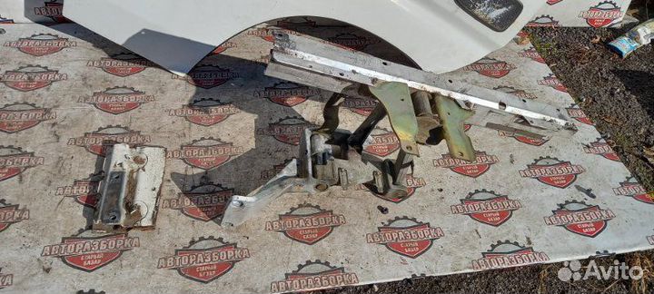 Дверь передняя левая Hino Dutro XZU301 15B LPG газ