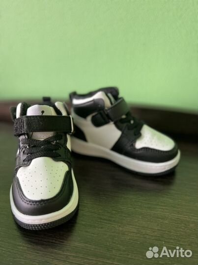 Кроссовки nike air jordan детские