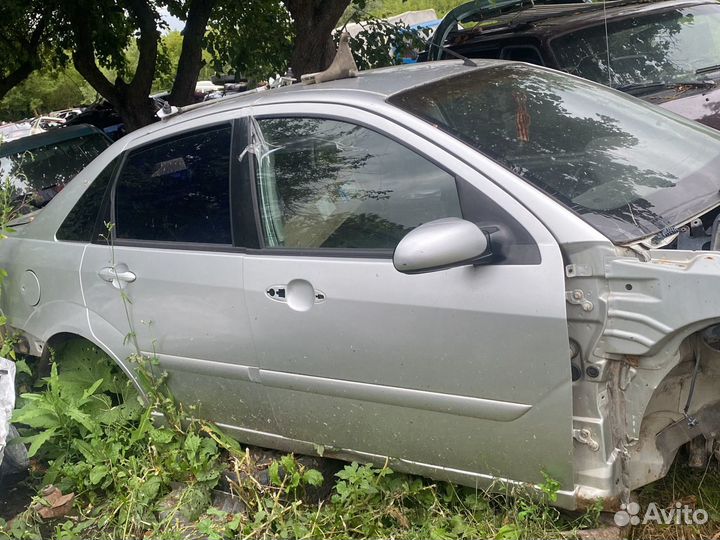 Дверь ford focus 1