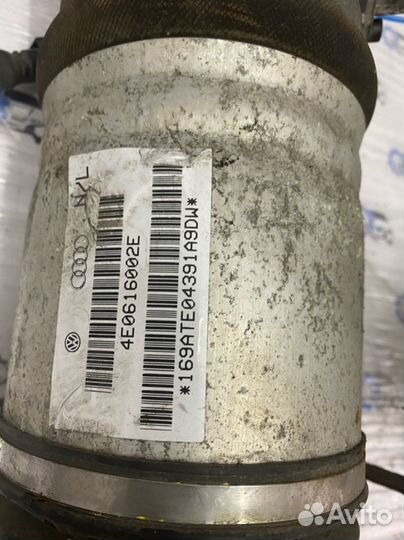 Пневмоамортизатор Audi A8 D3 2002-2010