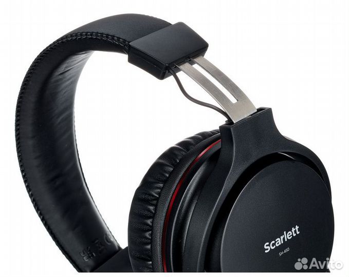 Студийный комплект focusrite Scarlett 2i2 Studio 4