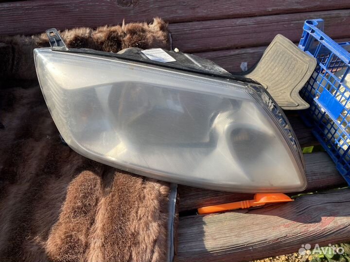 Фары на гранту