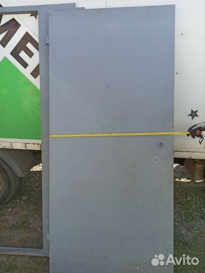 Дверь входная металлическая