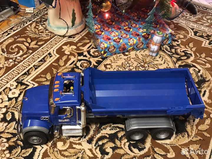 Грузовик bruder