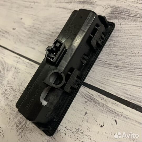 Кнопка багажника VW Polo Skoda Rapid