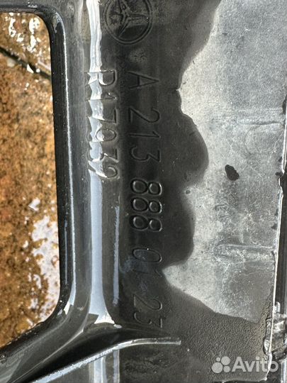 Решетка Mercedes w213 Оригинал