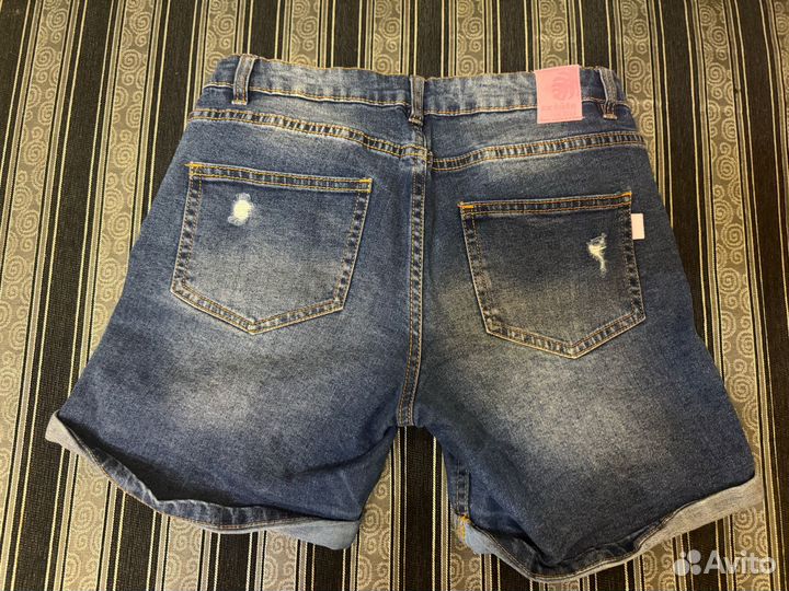 Джинсовые шорты