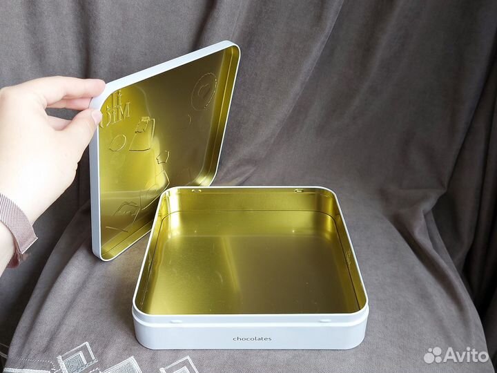 Жестяная банка для хранения круглая квадратная