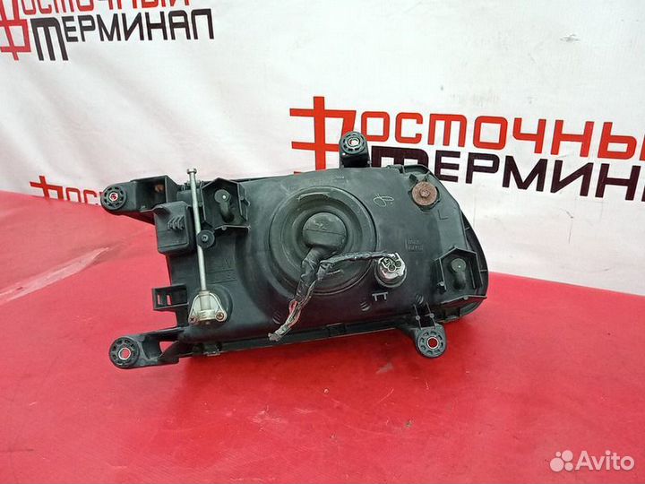 Фара isuzu wizard 4JX1