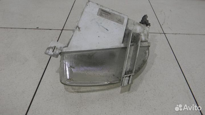 Фара противотуманная левая