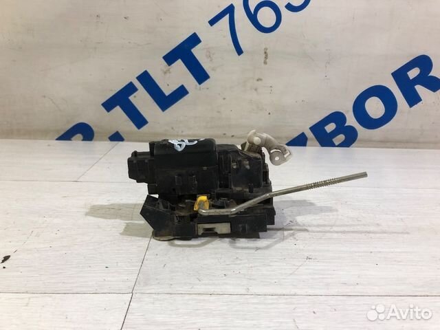 Замок двери задний левый renault sandero 1 1.6 мт