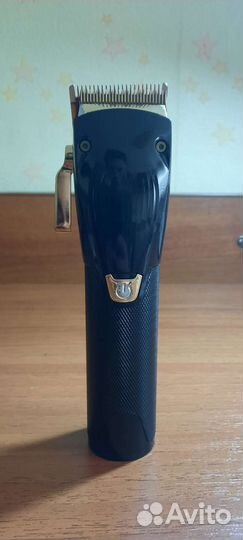 Машинка для стрижки волос профессиональная