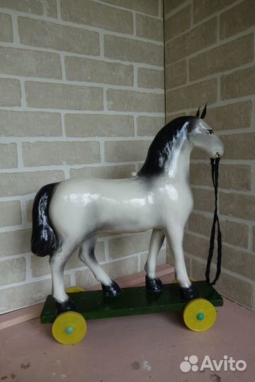 Лошадка каталка, на колесах, СССР