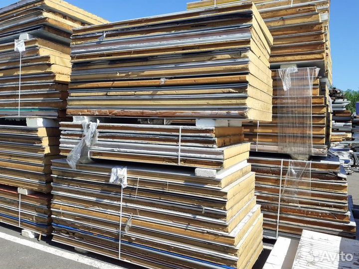 Сэндвич-панели 50000 м2 в наличии