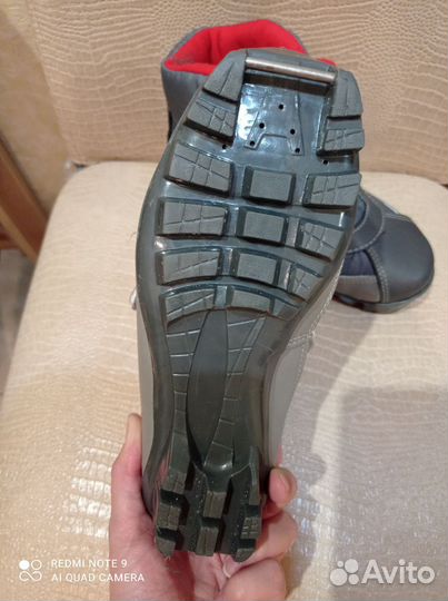 Лыжные ботинки р. 33