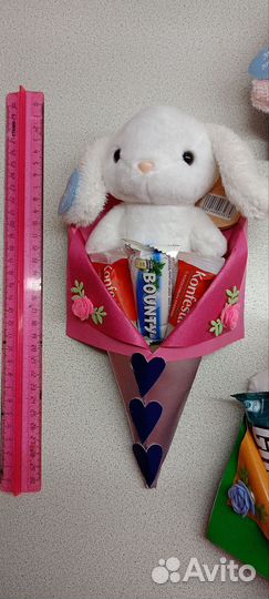 Букет подарочный с игрушкой