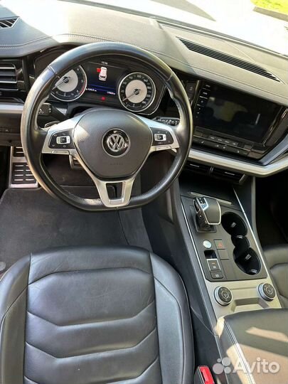 Volkswagen Touareg 3.0 AT, 2018, 198 000 км